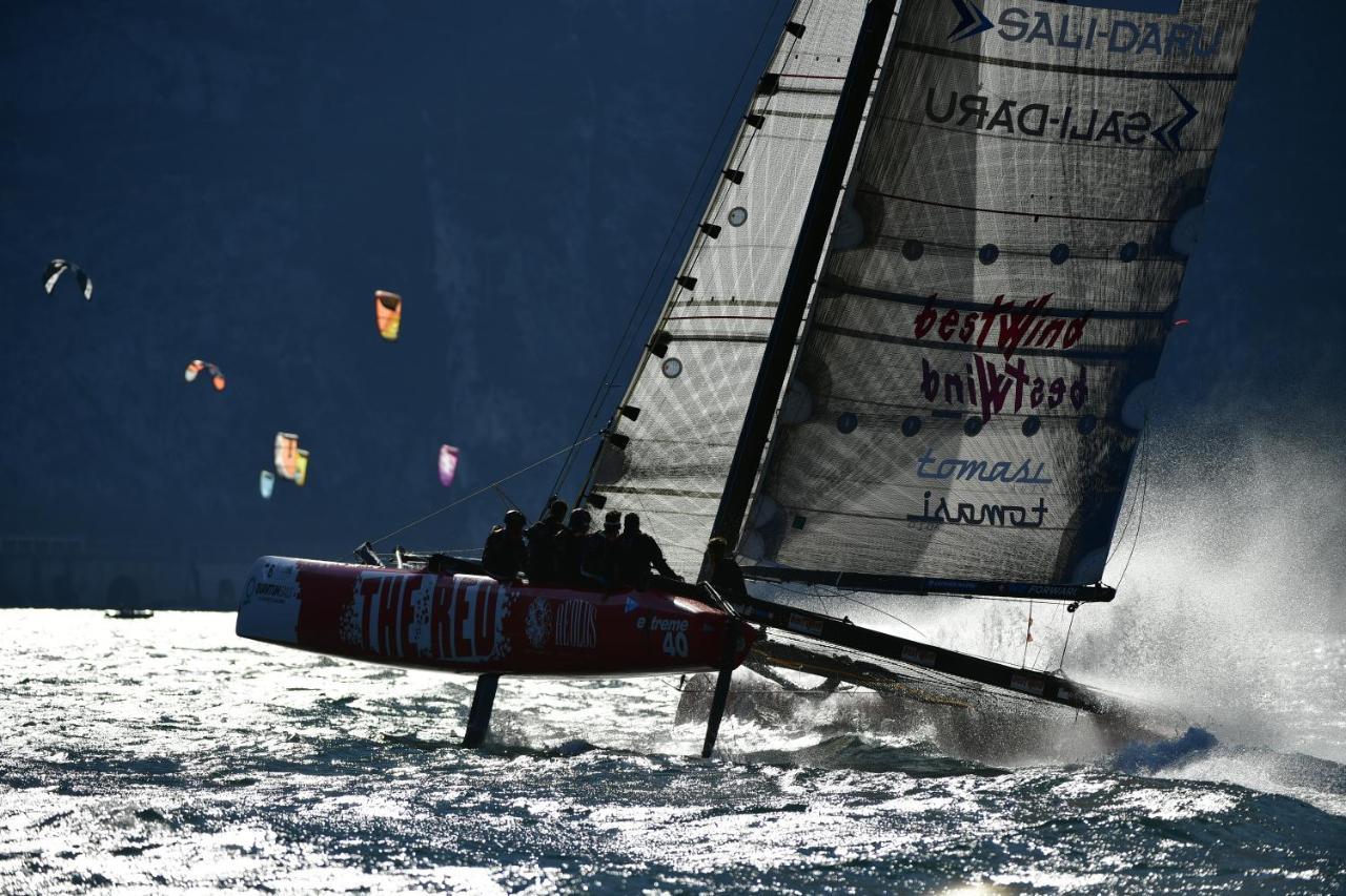 Wind Hotel Malcesine Bagian luar foto