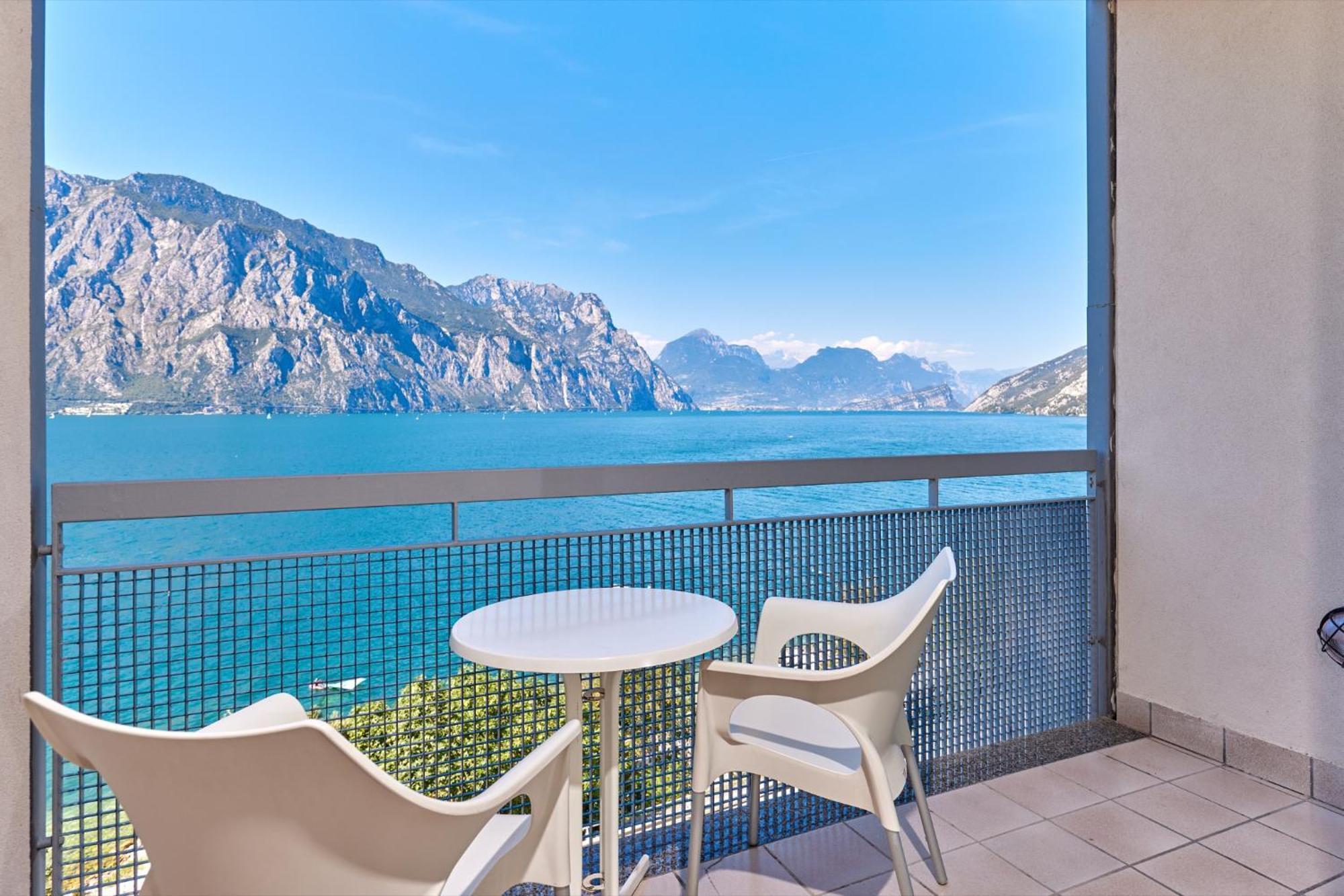 Wind Hotel Malcesine Bagian luar foto