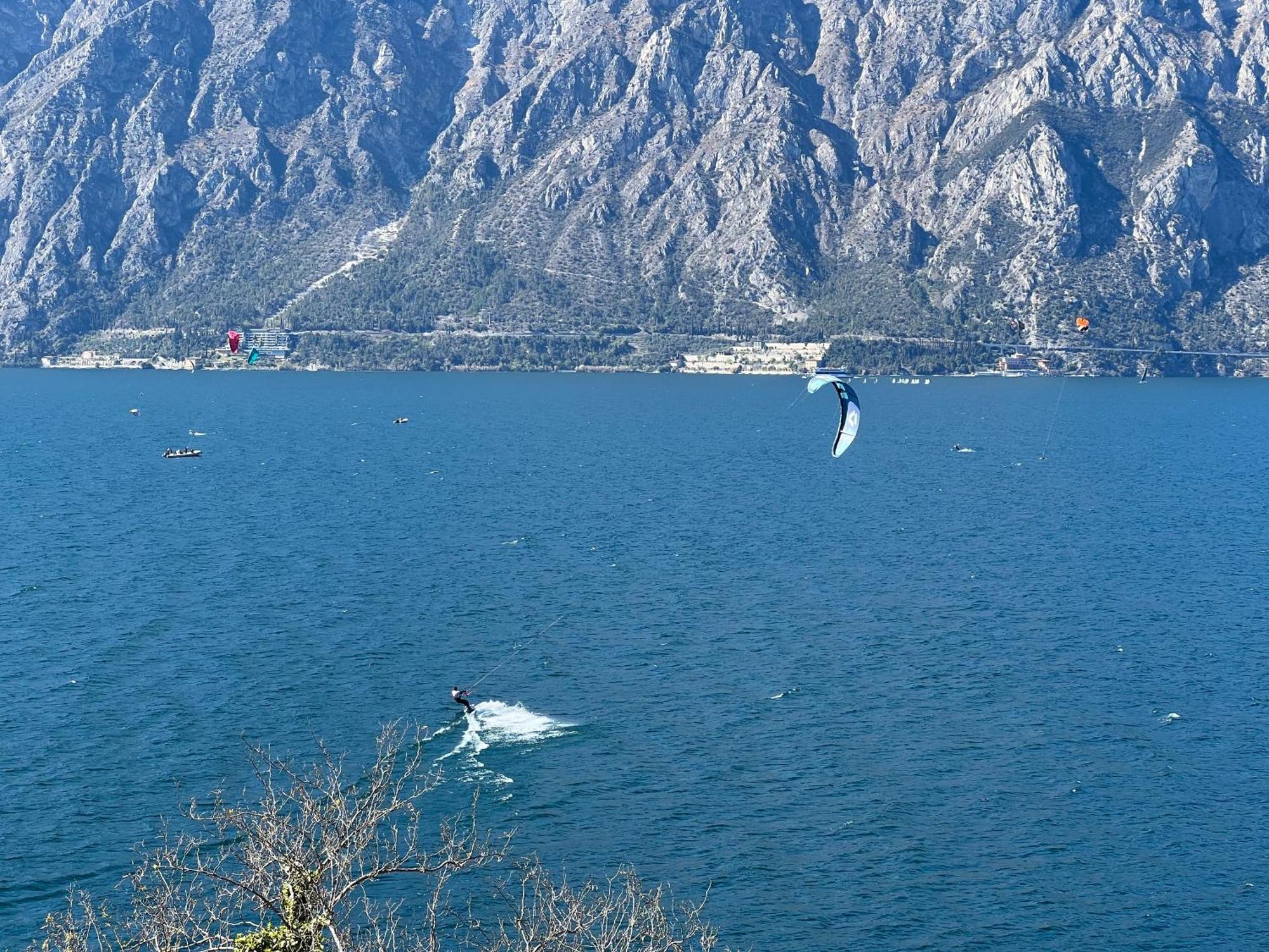 Wind Hotel Malcesine Bagian luar foto