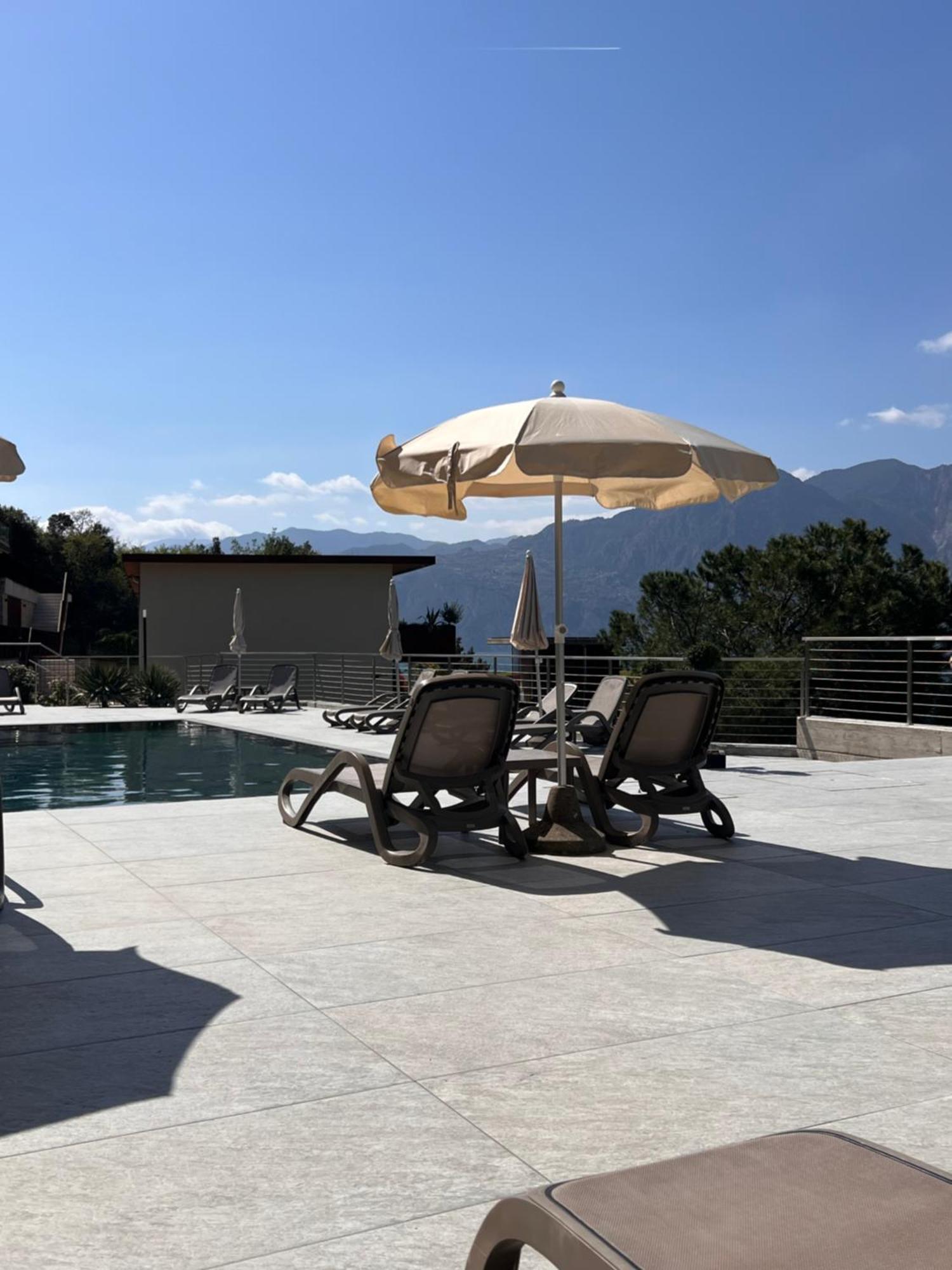 Wind Hotel Malcesine Bagian luar foto